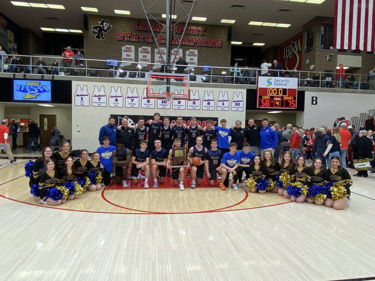 Jmo_13_'s tweet photo. Special day with a special group…Semi-State Champs #FirmFoundation #DavidsonStrong❤️ https://t.co/ZAWjWcpouJ