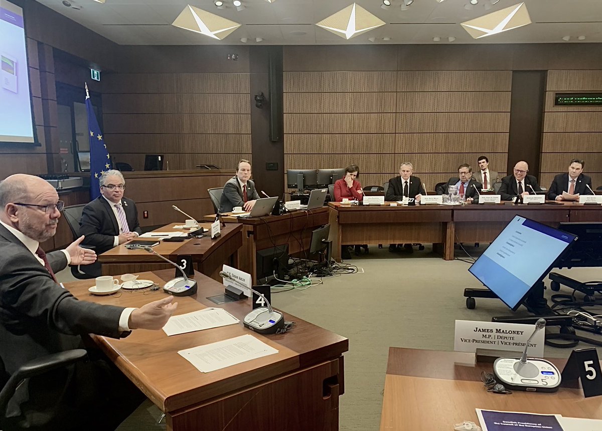 sbergeron's tweet photo. Une sem. des + occupées sur le terrain, tant au Parlement que ds la circonscription… & même ailleurs! Activité militante, festival #Holi, #ÀVoixÉgales, Discours de Mme @vonderleyen, réceptions & rencontres diplomatiques, lancement de bière, hommage, etc.⚜️https://t.co/pkk82sePFA https://t.co/2Qp2FdUeFd