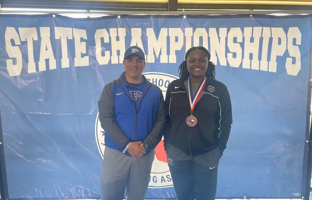 PVillePower's tweet photo. Congratulations Ava Roberts on finishing 4th at the THSWPA State Powerlifting Meet in Frisco, TX!!

Squat-370 lbs (PR)
Bench-190 lbs (PR)
Deadlift-415 lbs!! (PR)
Total- 975 lbs (PR)

#RaiseTheBar @PfISDAthletics https://t.co/kPsUkTapLg