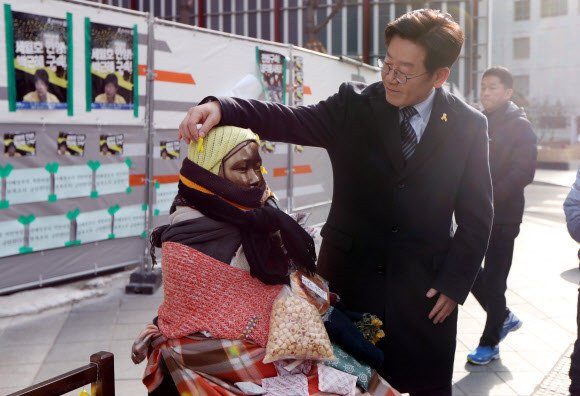 ssuunn701's tweet photo. 야당대표가 하필 이런 사람인건 천운이다
@Jaemyung_Lee https://t.co/sipHFQrMqW