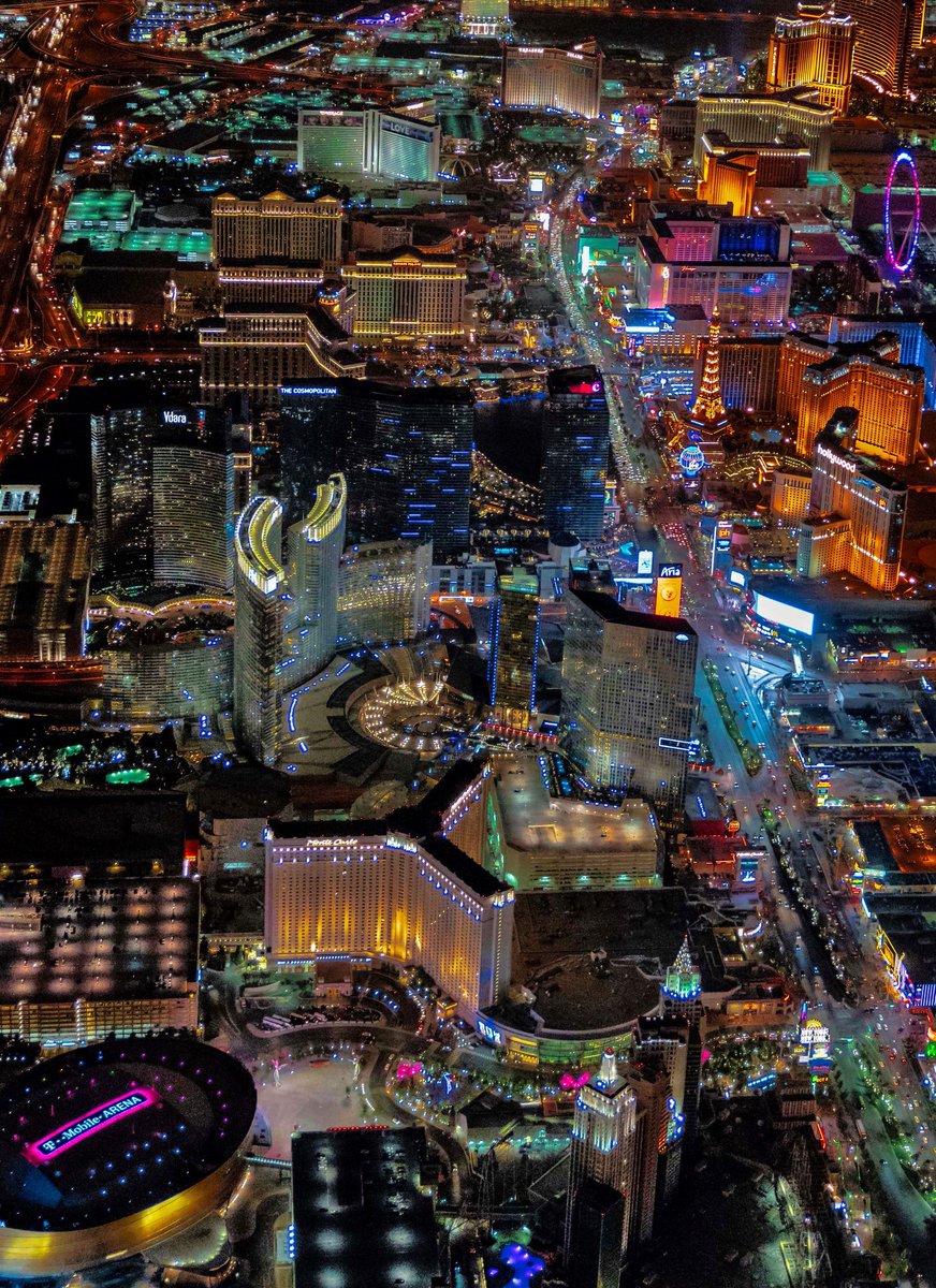MaverickHeli's tweet photo. 8 months until the @F1LasVegas Grand Prix! 🏎 #F1 https://t.co/ZySDF07g80