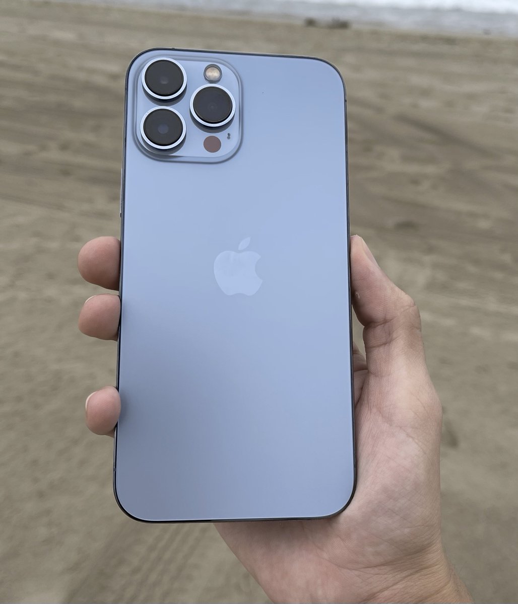 Apple Hub tweet media