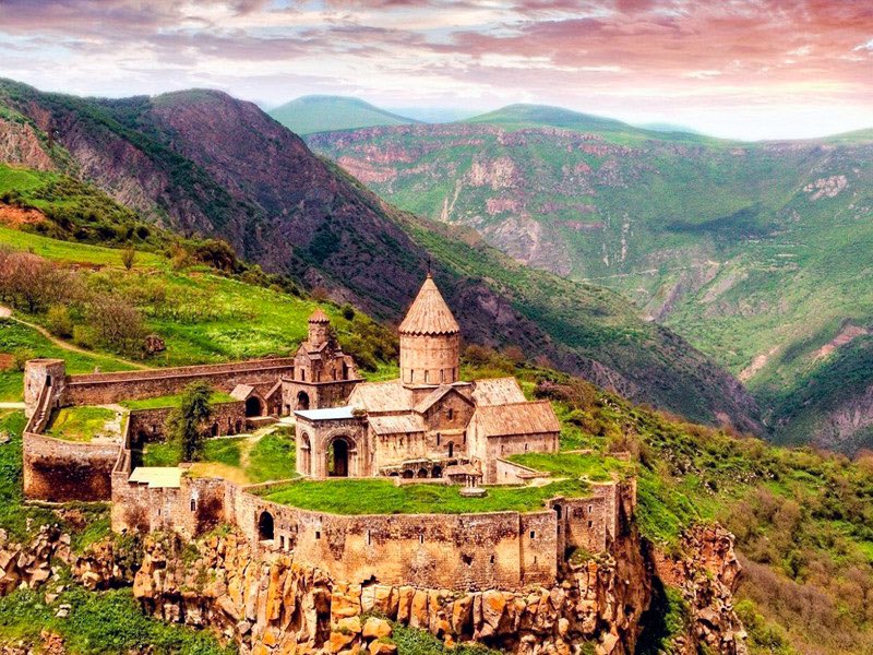 mihran_k's tweet photo. @patrick_oshag Tatev monastery in Armenia https://t.co/pt26erH3tV