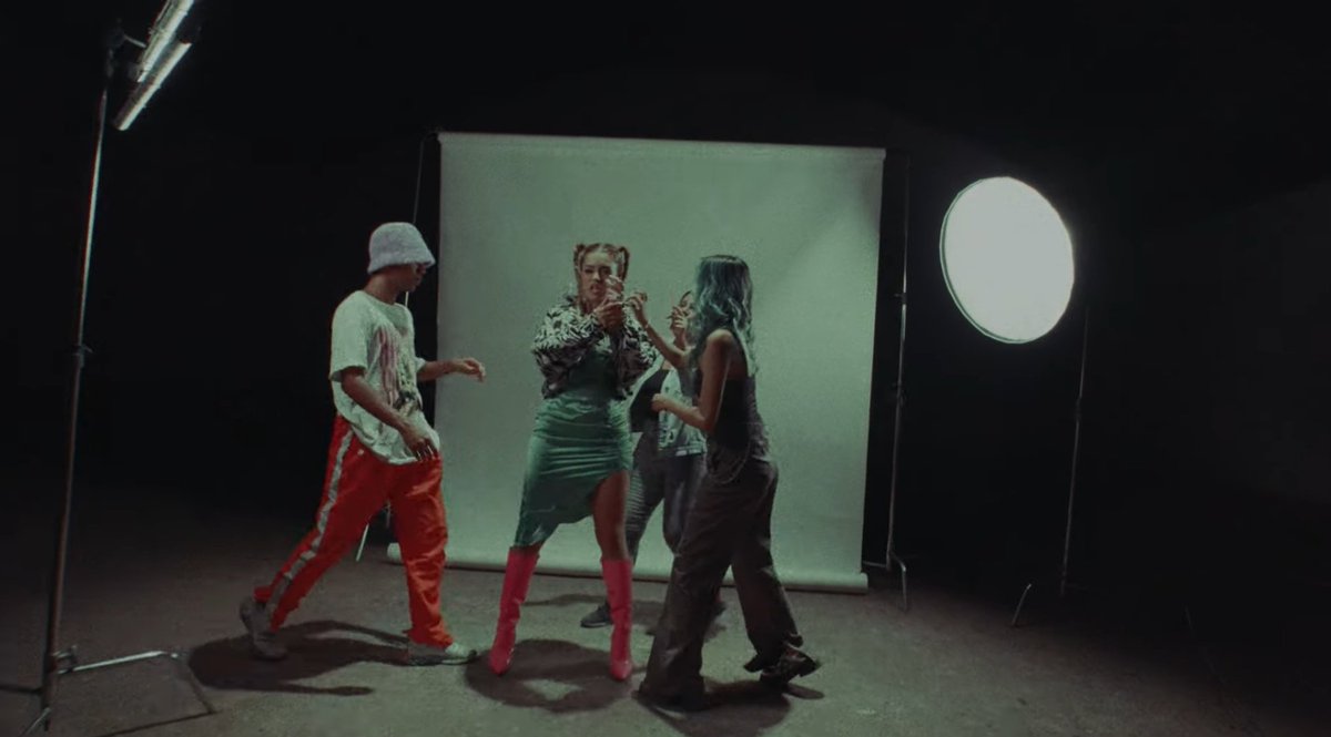 Ya escucharon HATER🎶 youtu.be/OuY-gR6Xe7s  de #AndreínaBravo 💜