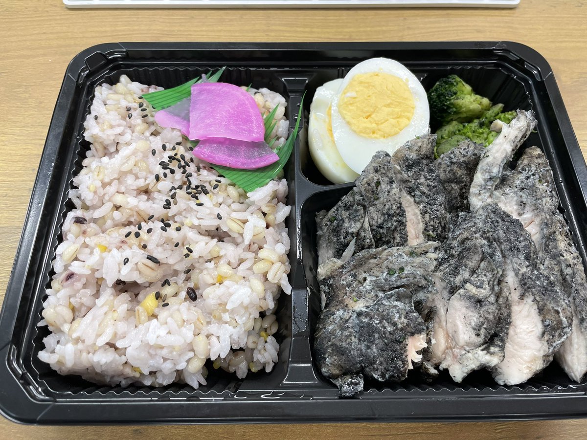 筋肉弁当、ハチャメチャに美味しい！！！！ https://t.co/OXaEoDG8K4 https://t.co/2HG14RIwJW