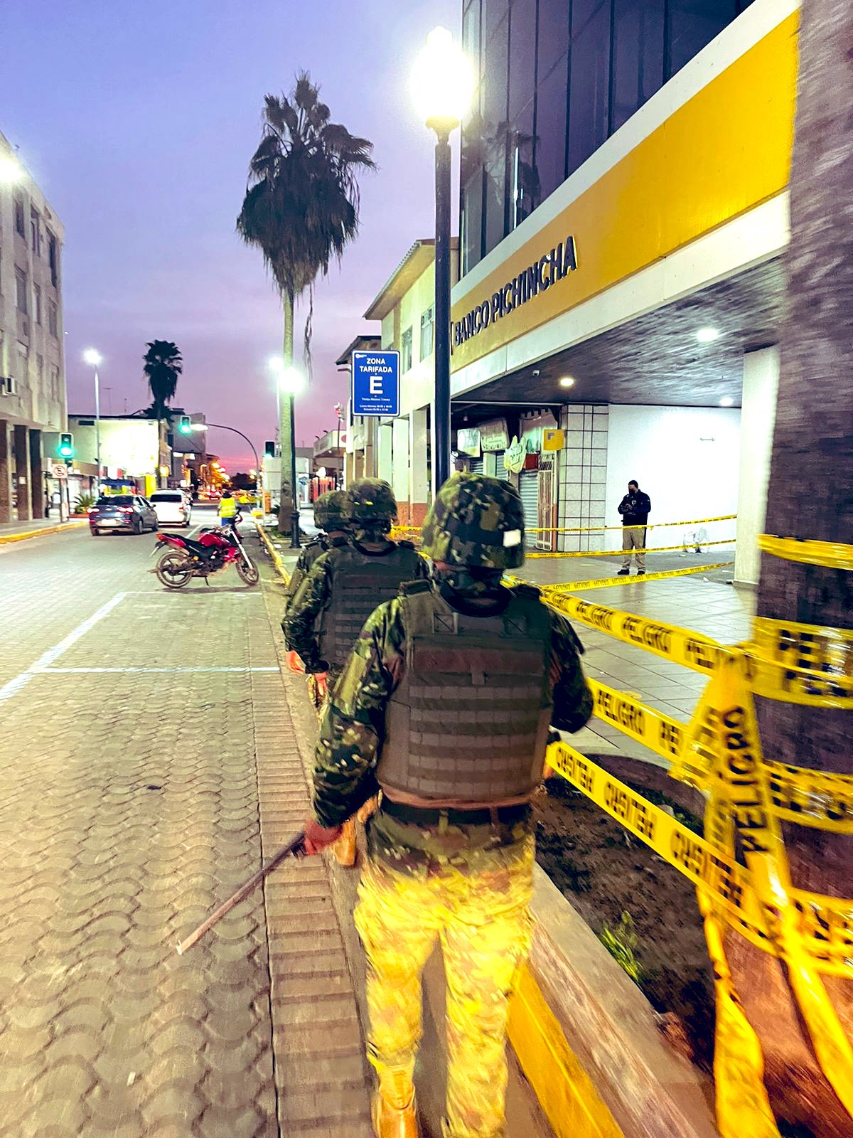 httpspbstwimgcommediaFrjbwkwWwAIsPk5formatjpgnamelarge