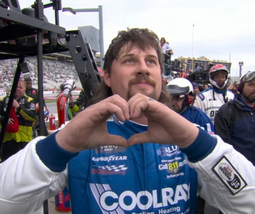 Josh Williams tweet media