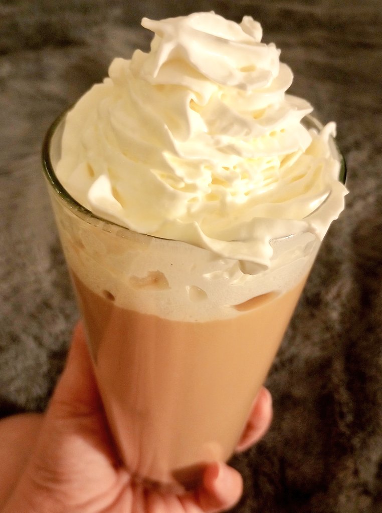 j.♡︎ tweet media