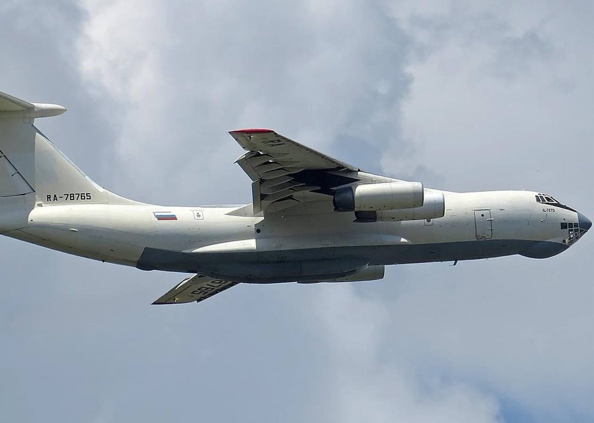 zawmoethant71's tweet photo. Breaking News: the #Russian cargo plane, which carried military equipment for MAH can commit Genocide entered #NayPyiTaw airbase (ALA) &amp; unloaded.

■ When that Russian cargo entered #Burma,flight path was hidden.
https://t.co/YScjYH5Sn1
#2023Mar19Coup
#WhatsHappeningInMyanmar https://t.co/VqQUlVVHhM