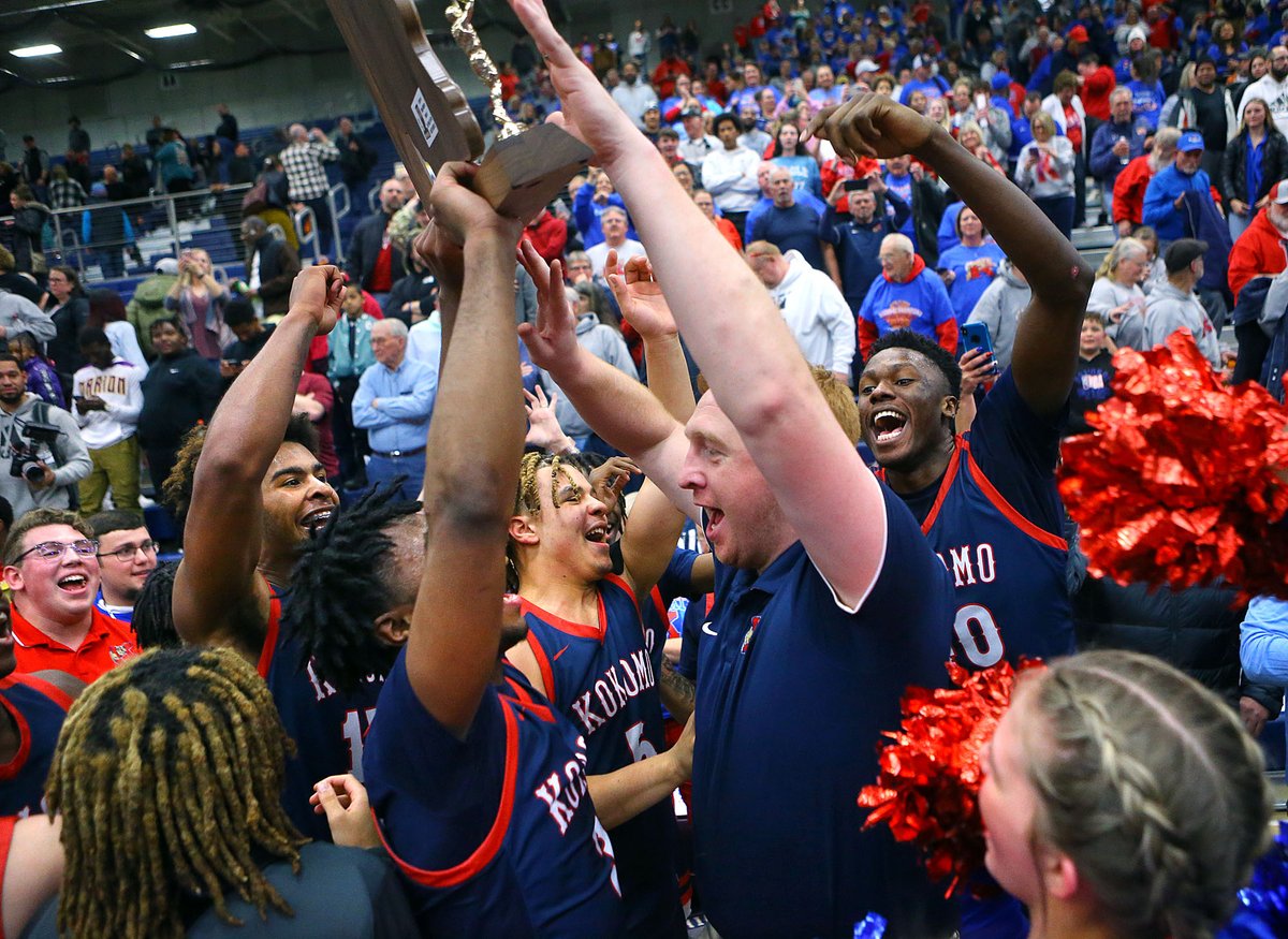 KLaffGerber's tweet photo. Kokomo defeats Penn 58-57 to win the semistate championship at Michigan City High School on Saturday, March 18.

More photos: https://t.co/VgK7DWy7K5 https://t.co/EKWnEjWkzr
