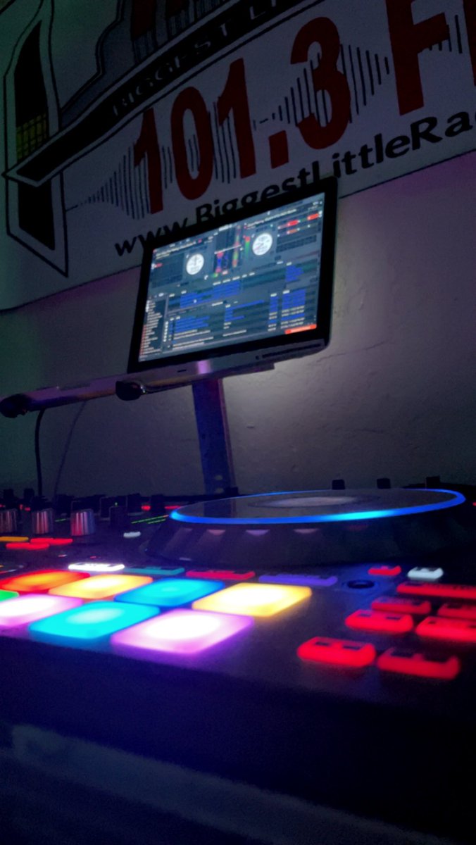 DJFierceNV's tweet photo. #INTHEMIX RN ON https://t.co/J6BQOupGog 1000 mixes for @BiggestLittleR https://t.co/qr8Y9syBMq