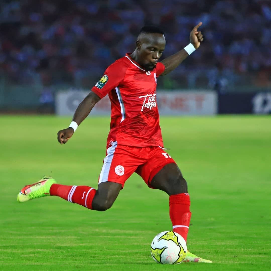 Mchezaji MKUBWA anaonesha mambo MAKUBWA kwenye mechi KUBWA.