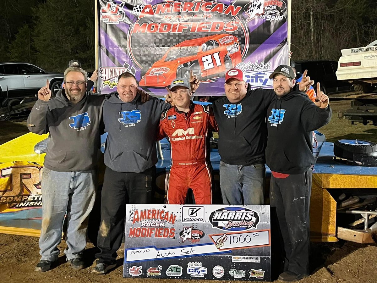 Austin Wayne Self tweet media