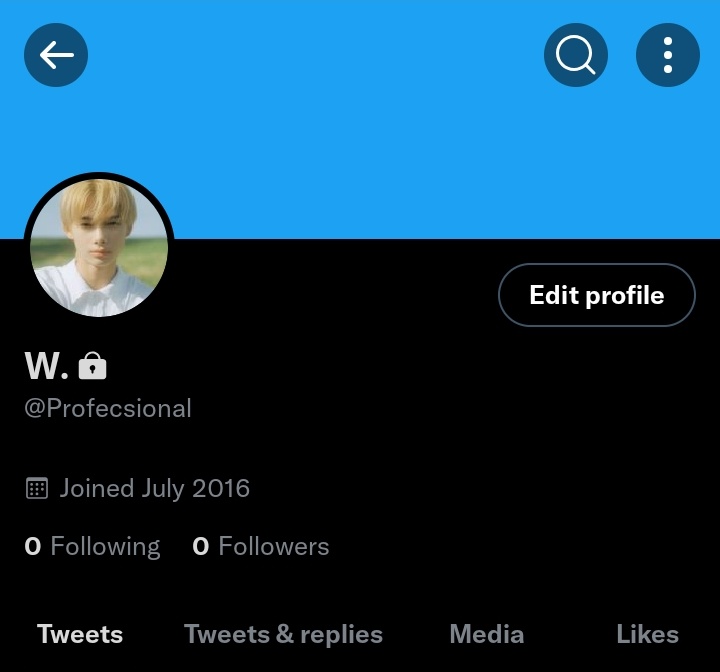 143yunki's tweet photo. Wts acc account akun kosongan bo professional Y16

— verif email (dapet pw)
— go green
— mt ht non moots aman

💸 5,5k

Dana only

#zonauang #zonabu #zonaba https://t.co/2G1LnTkkVf