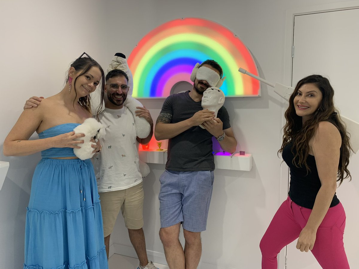 Catching up with good humans is always good for the headspace! 

The Zen escape room with some karaoke 🎤 in there somewhere 🎶 was a fitting way to have some fun!

<a href="/dolcezuzka/">Zuzana 🐤🎁🍞</a> had a great time trying to dismantle everything 🤣 
We got out with 4 mins to spare 💪🏻