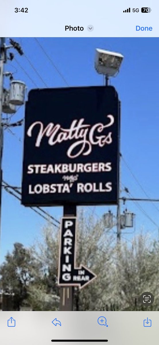 GMattyG's tweet photo. Seems like my kind of place. https://t.co/Iq8RUgIo9C