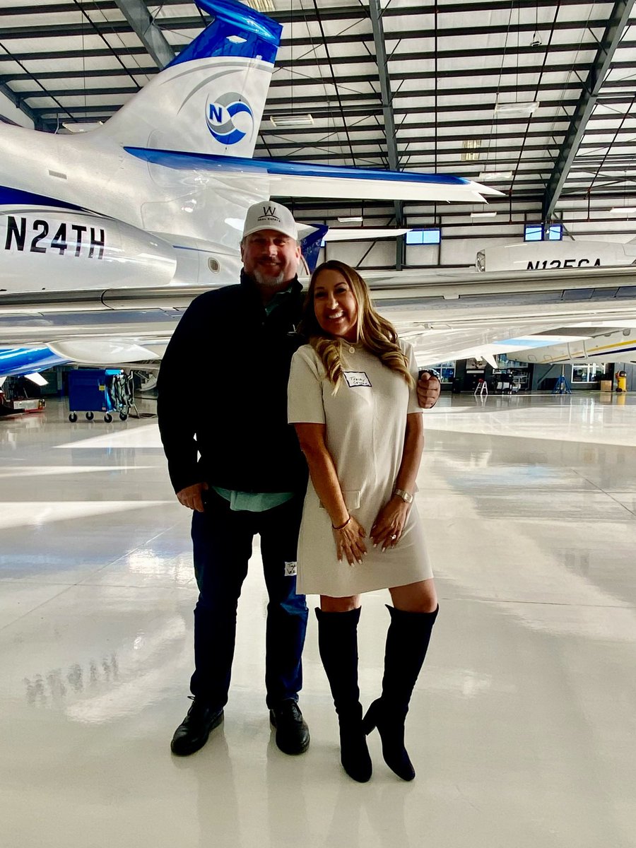 Tcoopgiantsgal's tweet photo. My W colleagues and I hosted the Mark West Chamber event  at our airport office. Of course we served corn beef and cabbage!  🍀 #wrealestate #realtorlife #sonomacounty @Fly_STS https://t.co/tlmZXJ0w8v