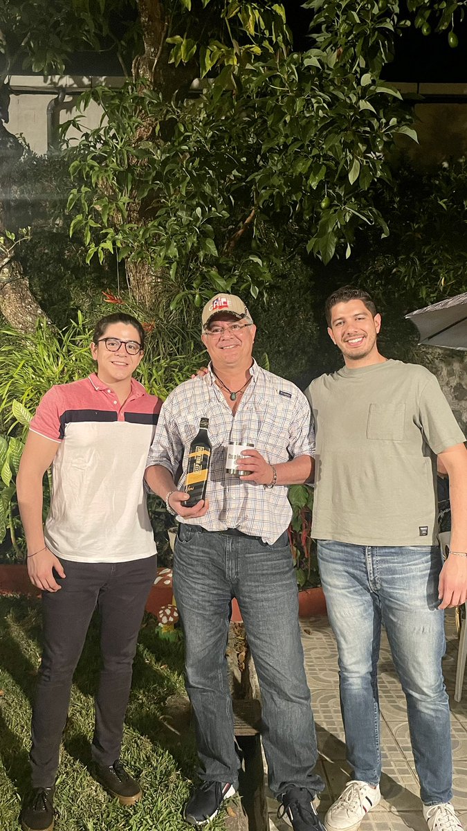 Capitán Von Trapp tweet media