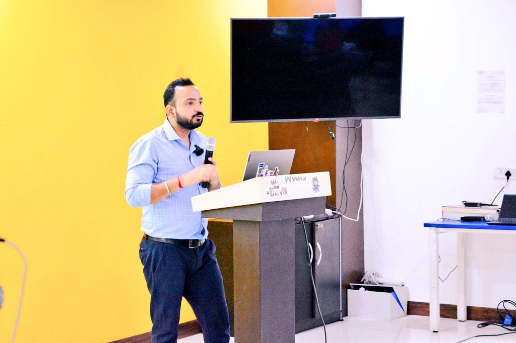 Glimpses of yesterday's event session in @SFNoidaNPGroup, about #Flow and their best practices. Thank you Group leaders:
@prakashsahu83 @justajeetsingh
@himanshudang92 for giving me this opportunity to present myself as a speaker.
@Kailash_sfdc @NehaJanoti 
#Webkul #Trailhead