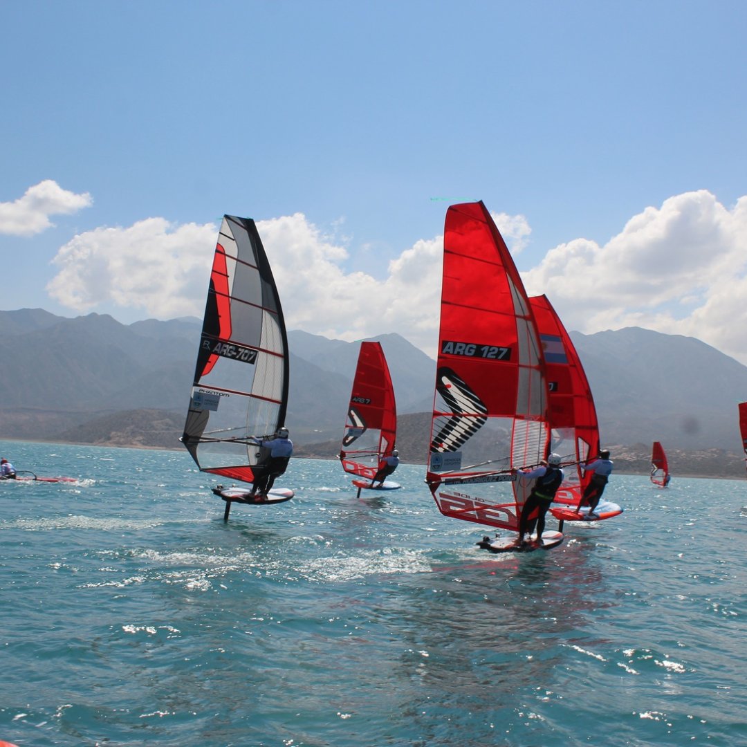 waterspeedapp's tweet image. Formula Windsurfing Foil World Championships 2023 results are in! Congrats to Ditttrich Pawel (Masters), Ferretti Chiara (Youth Women), &amp;amp; Zavala Matias (Youth Men) on their amazing wins!🏆

#windsurfing #windsurfer

Read more: bit.ly/3ZXJ7Zw