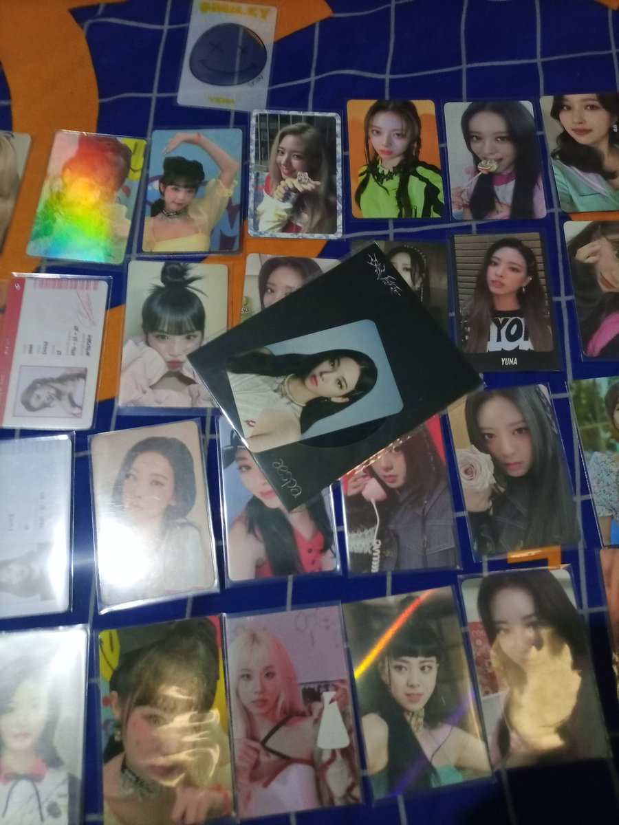 minarayy's tweet photo. wts random pcs
range: 90-300
itzy twice aespa yena
loc: CALOOCAN
payo/2days reservation https://t.co/WTYbw9EcF9