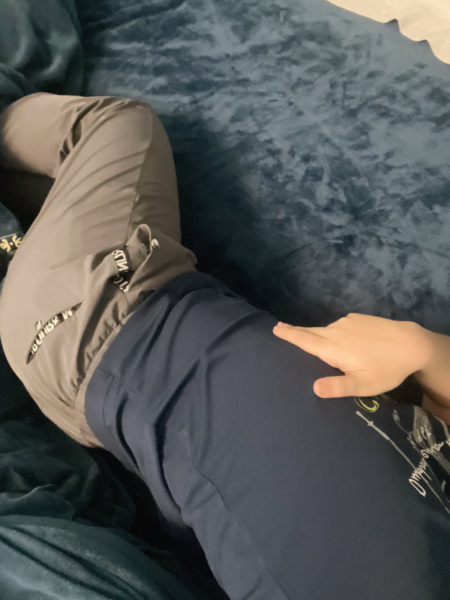 alinjiang1's tweet photo. 为什么都喜欢瘦的 有点肉肉不行么 #正太 #正太脚丫 https://t.co/D3h04QgoBE