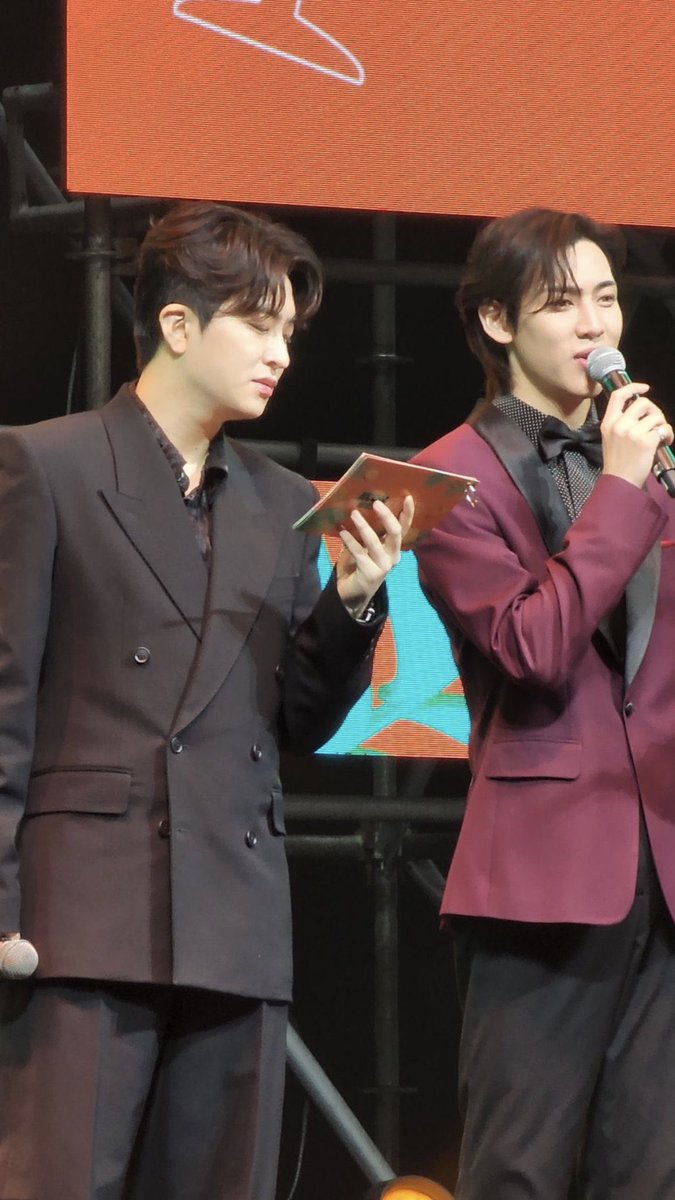 forgotsvt's tweet photo. so precious😭😭😭😭😭😭😭😭 https://t.co/cblUoBcqH6