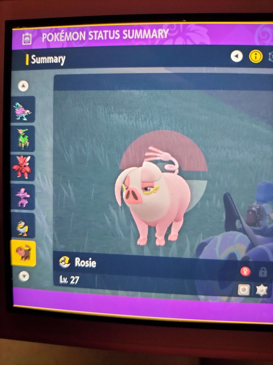 Comfy_beannn's tweet image. I'm laughing I just finished watching @PM7John new video and decided to play some pokemon violet and not even 10 mins of playing I found a shiny oinkologne which is my second ever shiny as a first time player of pokemon