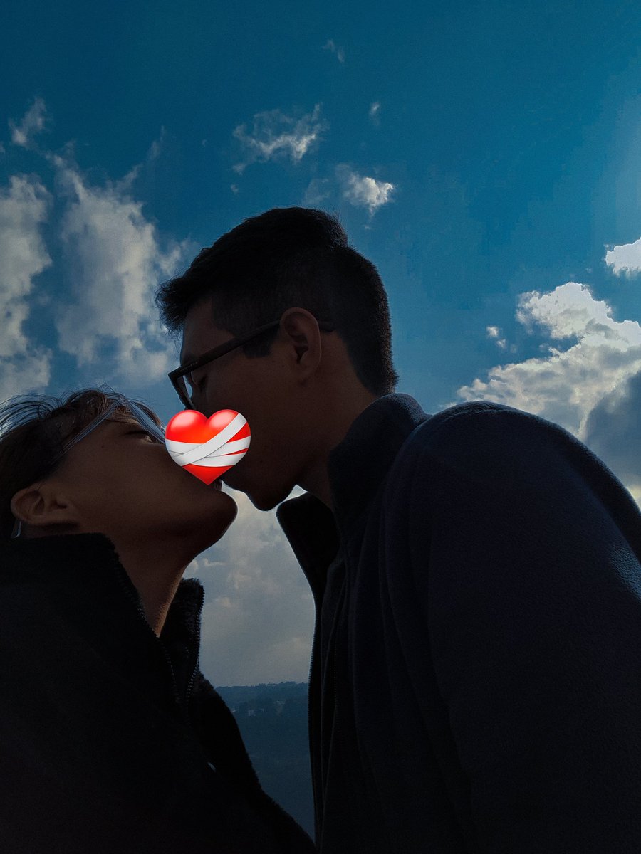 ❤️‍🩹17MARZO23 ❤️‍🩹
A UN BESO DIJO DANNA PAOLA.