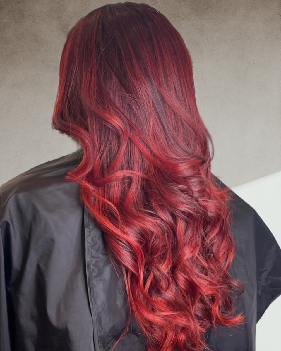 ASCENDTHETREND's tweet photo. Help us welcome our new additions Hilda &amp; Giovanni in #downtownwpb 
They each have over 10 yrs of experience w/ extensive knowledge in color correction, balayage technique, hair extensions &amp; more. 
Available for booking soon! Follow us on Twitter &amp; Instagram for more updates https://t.co/bEgv6wU0Y4