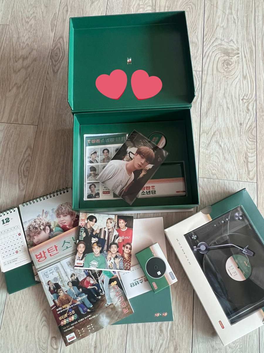 Ju13751581's tweet photo. 방탄 2021 시즌그리팅 양도 합니다.
택미포 20,000
풀박스 인증 철저하게 해드릴수 있습니다.
씨디도 포함
#bts #방탄소년단시즌그리팅 #방탄소년단
#진 #방탄굿즈 #방탄굿즈양도 https://t.co/j00FBcMFpv