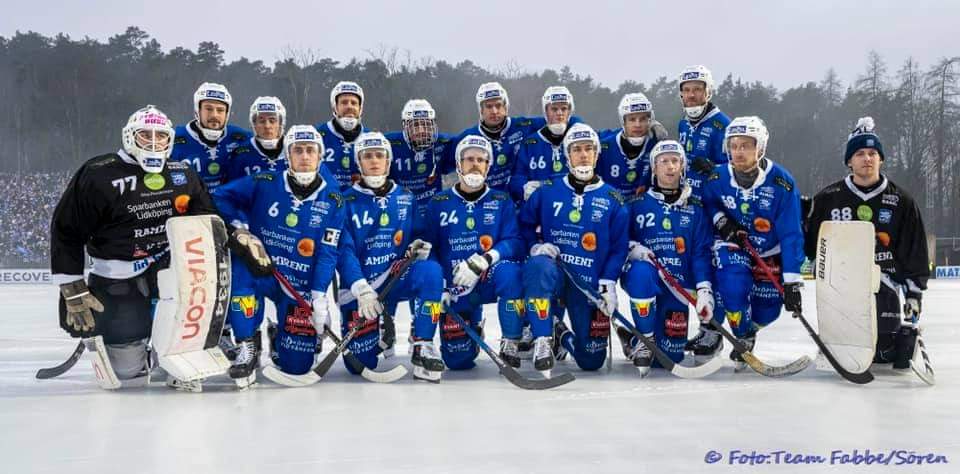 KjetilRaaen's tweet photo. Våre helter!! 🥰💙💙💙 et jævla surt tap rokker ikke på det. En sesong og kun 3 tap, vi er ganske så bortskjemte 🔥💙💙 #blåhjärtat https://t.co/g4651OuHWp