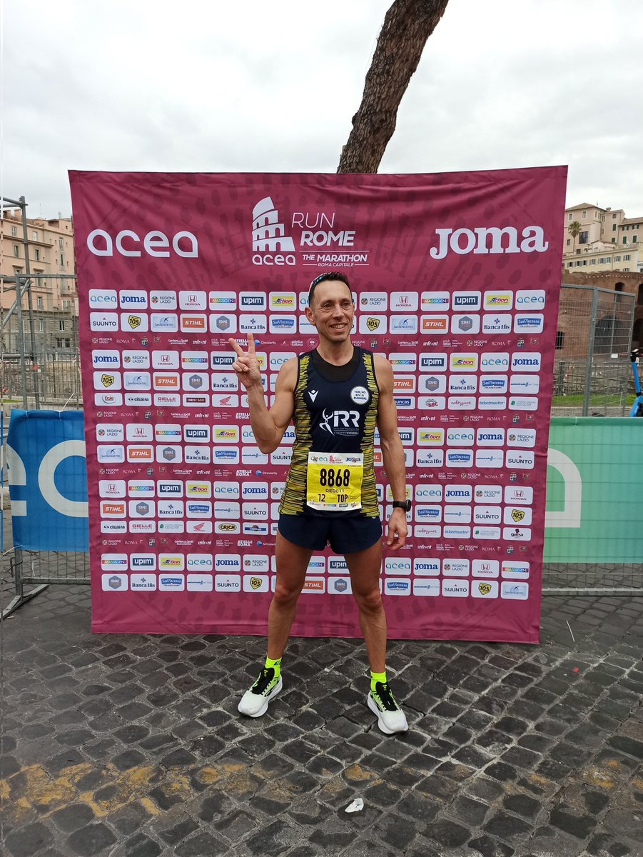 Il nostro #MaratonetaSuperNews Diego Saltalamacchia taglia il traguardo in Top 100 tra gli uomini alla #MaratonadiRoma con il tempo di 02:46:05! Posizione 99 su 10156 concorrenti maschili! Fantastico Diego!

#acearunromethemarathon #RunRome #RunRometheMarathon