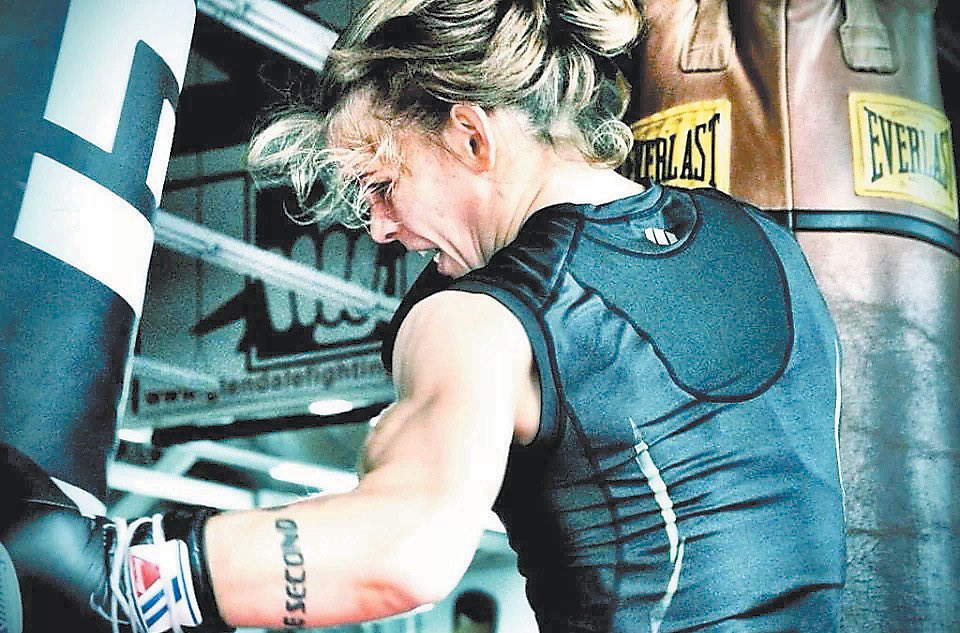 thebadactivist's tweet photo. In honor of Women’s History Month we’re celebrating 31 women in March
Mixed Martial Artist, Okay Gamer, and champion for self care.
Current hero, and future rival.
Jessamyn Duke
#WomensHistoryMonth #okaygamer #mma # https://t.co/He9xfucuuw