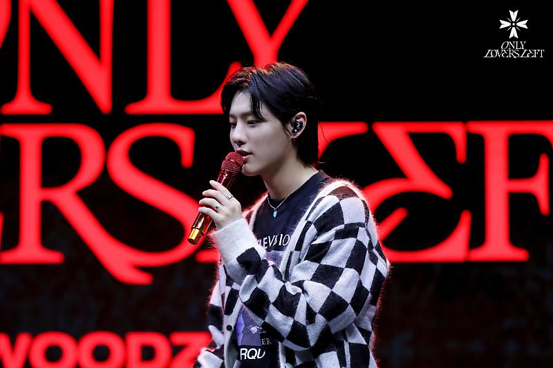 ㅤ
ㅤ
" Dopamine sendiri berfungsi memengaruhi emosi, gerakan, sensasi kesenangan, konsentrasi dan merasakan rasa sakit. Jadi di dalam lagu-lagu juga sesuai dengan Dopamine itu sendiri, berkaitan juga sama Music Video nya kalo dilihat-lihat udah kayak habis kecanduan. "
ㅤ
ㅤ