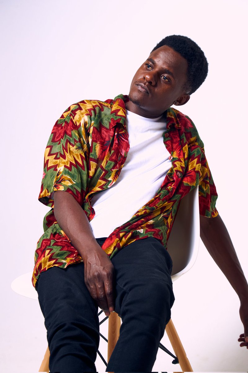 Thuitachris's tweet photo. Wewe ati wewe !!
📸 @VoireVerite 
Shot For: @mananasmagazine
#actorslife #photography #modeling https://t.co/6PqBw4eSIW