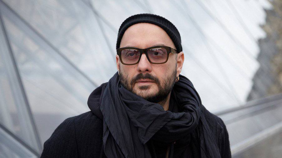 Большой театр отменил показы балета «Герой нашего времени» Кирилла Серебренникова, которые были запланированы на май. Вместо них на сцене покажут «Мастера и Маргарита» Эдварда Клюга.