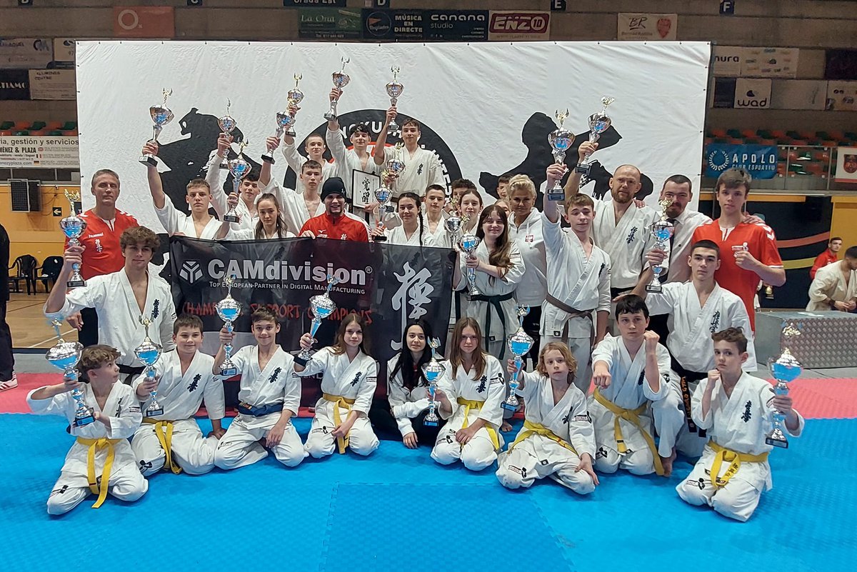 CAMdivision's tweet photo. • 24 Puchary 🏆🏆🏆 wieziemy z Hiszpanii do Polski 🇵🇱 • CAMdivision od lat aktywnie wspiera Wrocławski Klub Karate Kyokushin - Agnieszka i Sylwester Sypień: https://t.co/k9OYMR9TnZ #karate #camdivision https://t.co/qceVcj7ksX