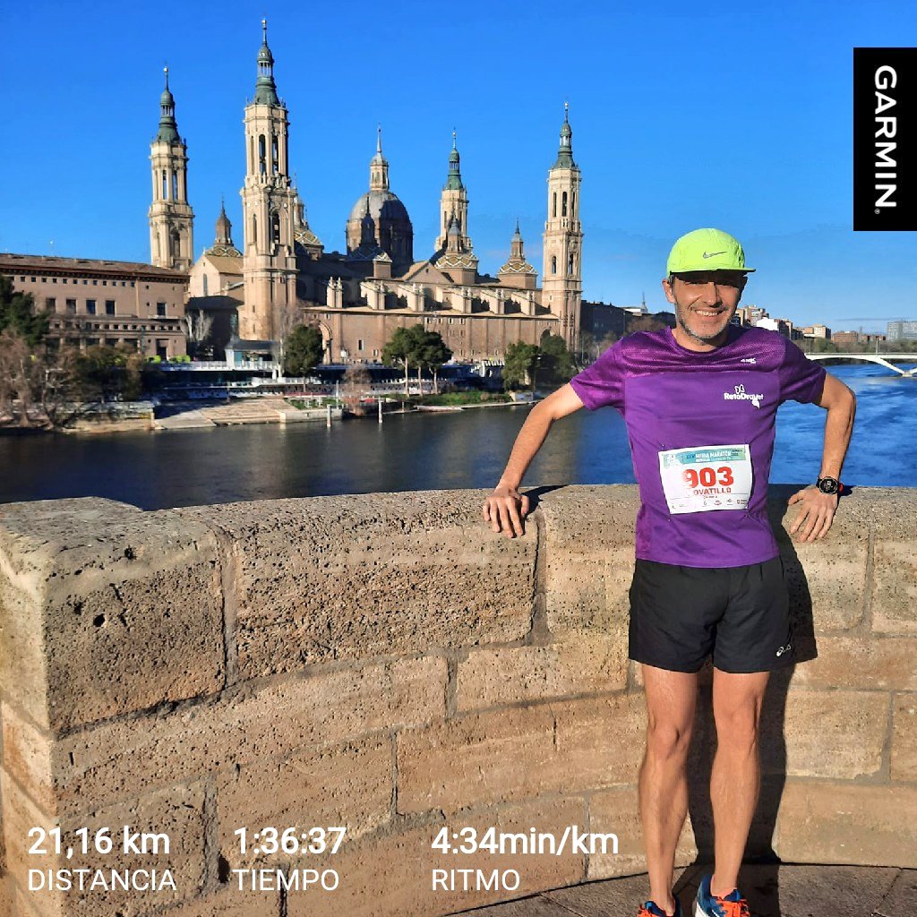 NovatilloT0tal's tweet photo. En la salida de la @MediaMaratonZgz me he encontrado con los padres de Nacho Carrera, que fue presidente de @FundacionDravet, impulsor de @RetoDravet y que falleció hace menos de un año.
Vaya por él, por ellos, y por todas las familias Dravet mi MM más rápida desde hace años 💜 https://t.co/B27SWMYR3S