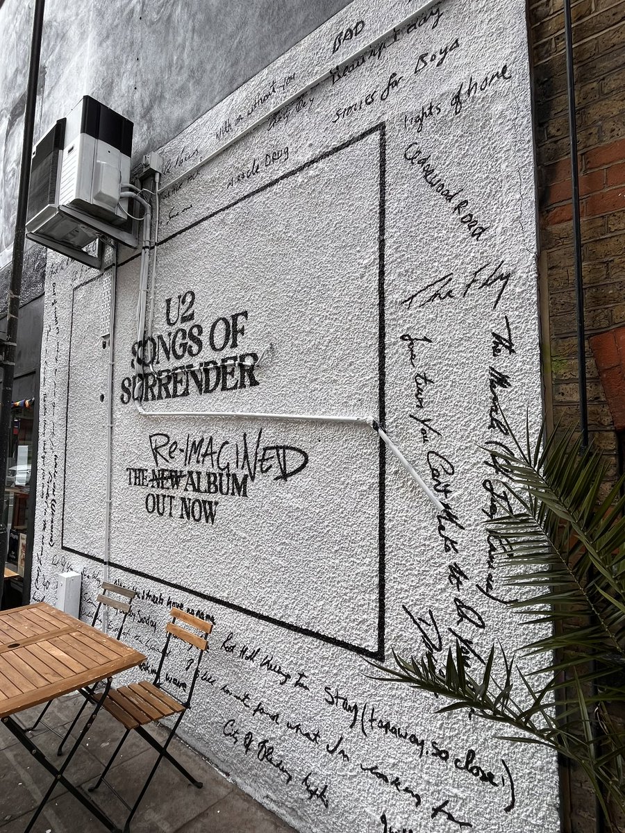 matt_shoreditch's tweet photo. Five minutes walk from home and I Found What I’m Looking For…

@U2 #U2SOS40 @U2Community @u2songs #U2 #fuckoffee #BethnalGreen #Shoreditch https://t.co/MIIpXIfzvJ
