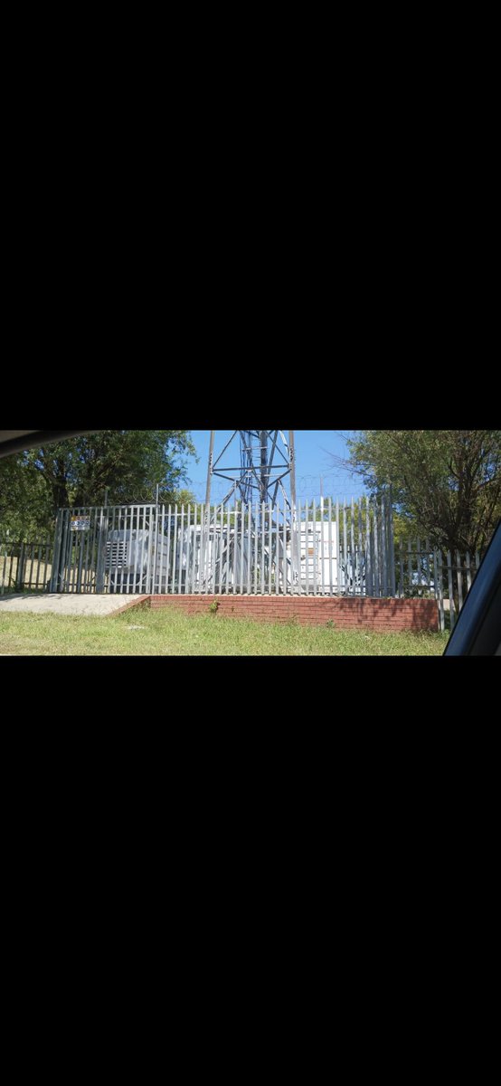 DrnWait's tweet photo. @CityPowerJhb Your lies are surfacing, we are gatvol and tired of this shit. @CityPowerJhb kindly point out the staff members conducting their scheduled maintenance that according to you should have started this morning at 08:00 I will wait☕️🐸 @carteblanchetv @ewnupdates https://t.co/hAQ4qOTIgN