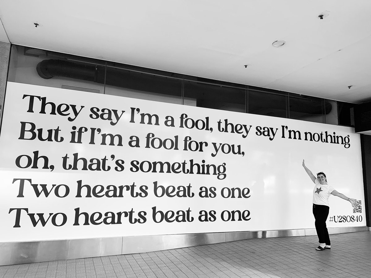 Blindinglight17's tweet image. Found U  🤍🤍 #U2SOS40 #sydney #U2 #twohearts