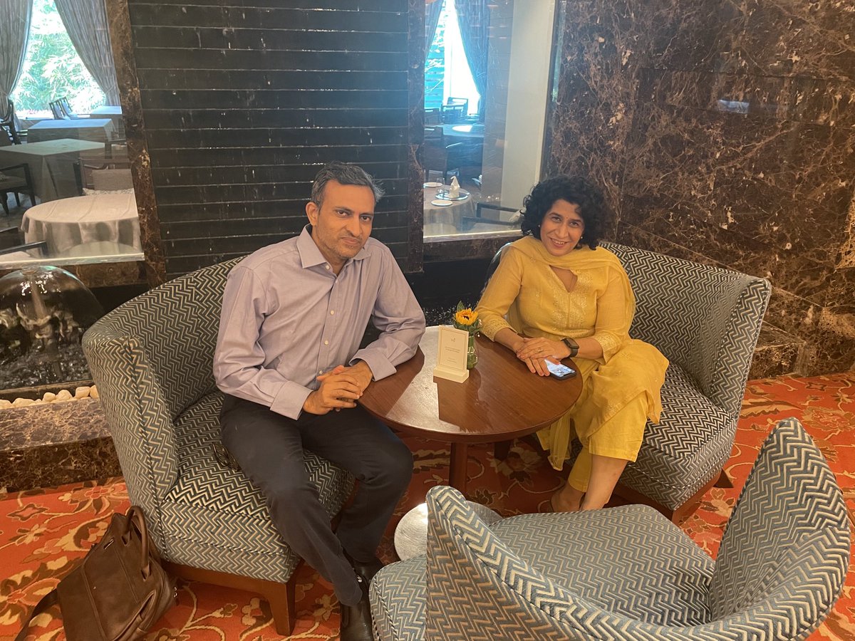 Pleasure to meet ⁦<a href="/drmanishasahay/">Dr Prof Manisha Sahay</a>⁩ at Hotel Taj Chennai as MRCP Examiner