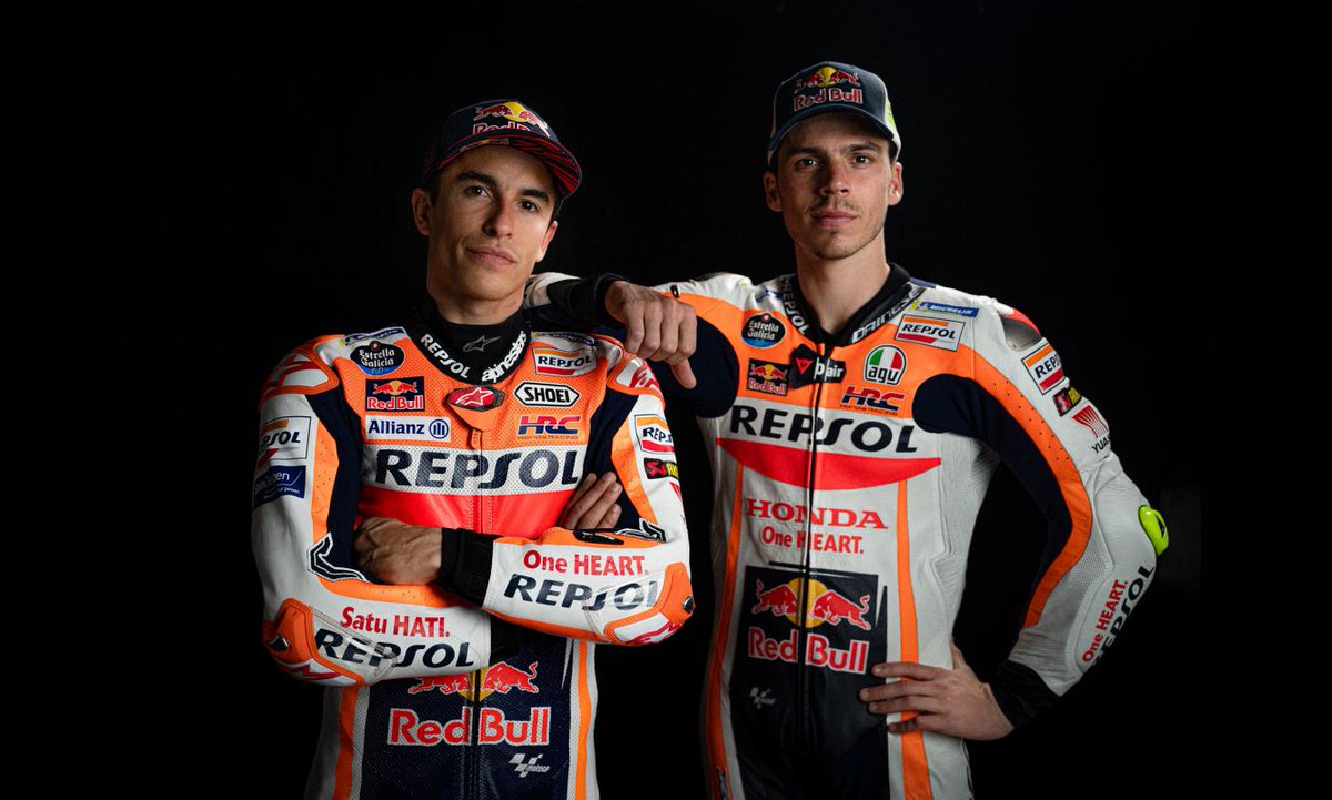 jonilonomulia's tweet photo. Sejarah untuk pertama kali dalam 4 musim terakhir ada 4 orang beda yang jadi juara dunia MotoGP.
2019: @marcmarquez93
2020: @JoanMirOfficial
2021: @FabioQ20
2022: @PeccoBagnaia
💻: https://t.co/zGNGPlmaVl
📸: @MotoGP
#MotoGP2023
#DiskusiMotoGP
#AMJLM https://t.co/ndgBkoZuaS