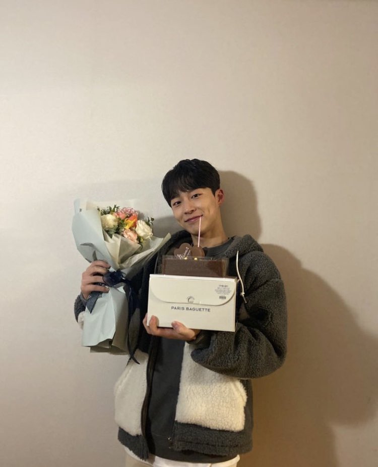 inhyuk_handsome's tweet photo. #배인혁 #rt이벤트 #rt

다가오는 배우님의 생일을 맞아 작게나마 
이벤트를 열었습니다 많은 관심 부탁드려요

참여 방법은 Rt만 눌러주시면 됩니다🙂 https://t.co/qknrpRowBM