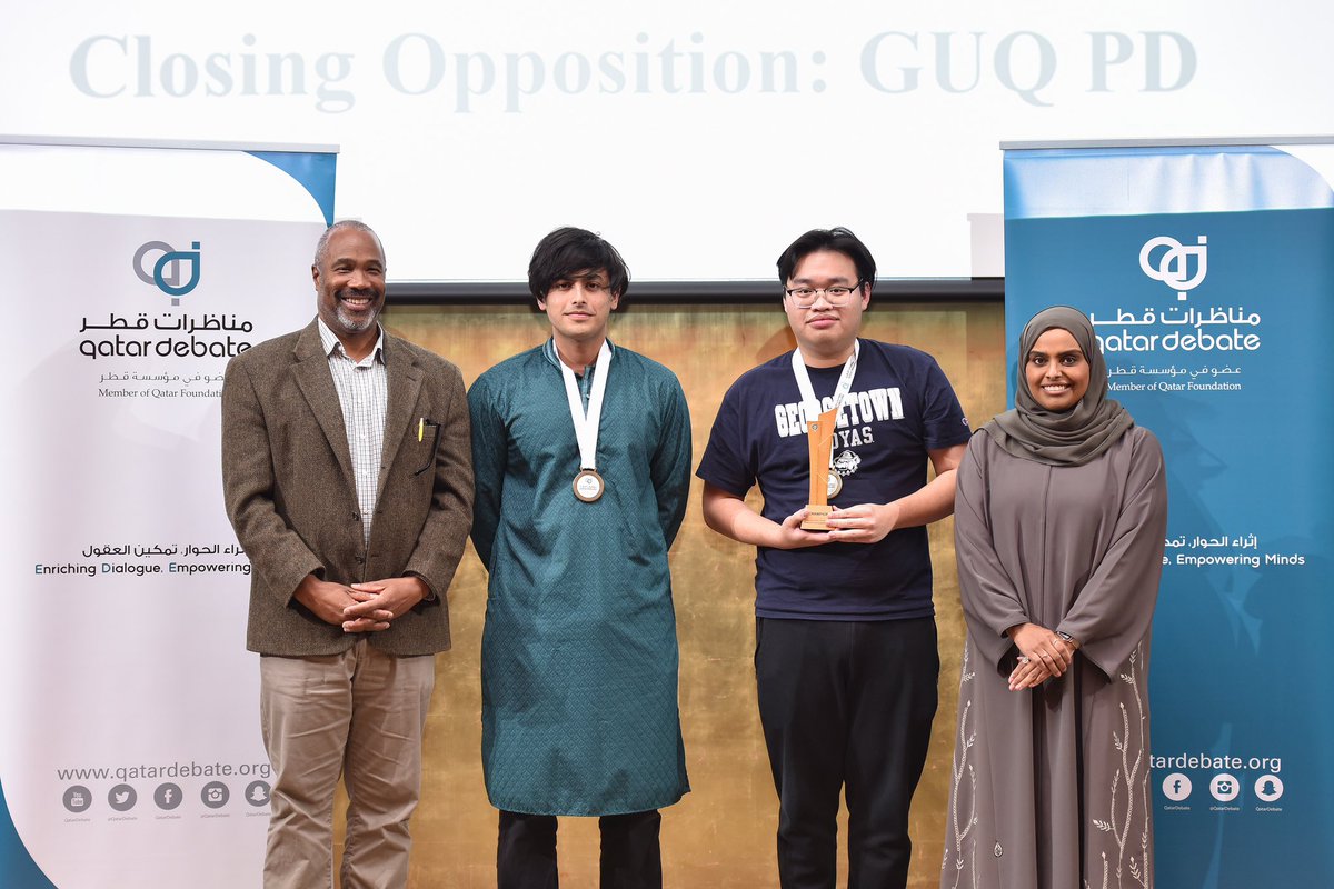 QatarDebate's tweet photo. 28 فريق من 10 جامعات محلية شاركوا بالأمس في البطولة الوطنية لمناظرات الجامعات باللغة الانجليزية لموسم المناظرات لهذا العام.

نبارك للفريق الحائز على لقب البطولة لهذا العام ونبارك لأفضل المتحدثين.

#مناظرات_قطر
#QUDL https://t.co/snFJGButkA