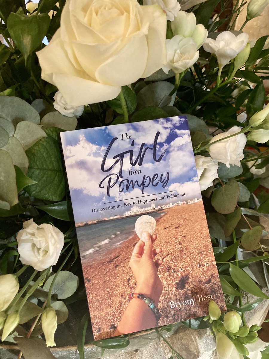 bryony_best's tweet photo. #happymothersday why not order The Girl from Pompey: Discovering the Key to Happiness and Fulfilment - give your mother/aunt/friend a book that shares 10 years of research for happiness &amp; fulfilment #BookRecommendation #Happiness #Wellbeing #mentalhealth #Readers #daughterlove https://t.co/VblPPwuXKn