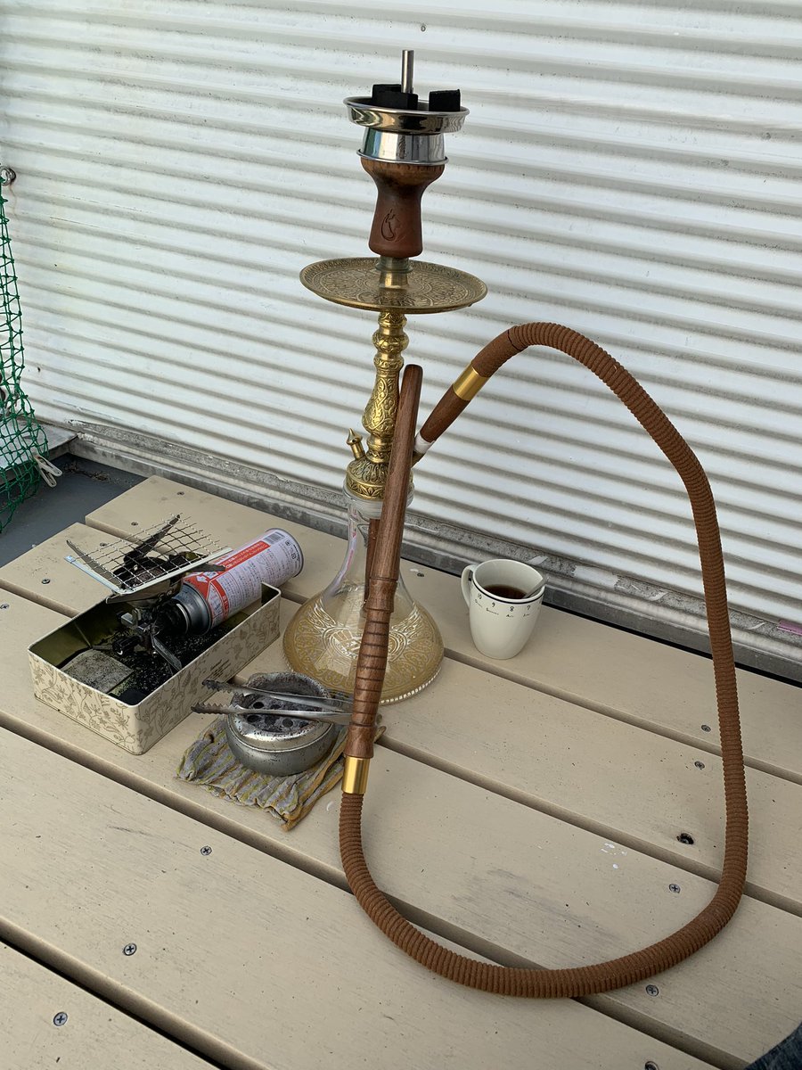 iwataku1221's tweet photo. ベランダシーシャが良い季節になってきた。
#sekiz #kefo #mreds
#sekiztobacco
#家シーシャ https://t.co/DLYYQbEkJv