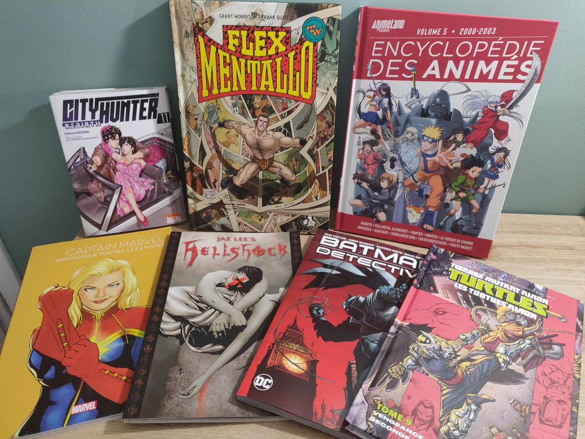 ArtsNarratifs's tweet photo. Les #lecturesdelasemaine avec un peu de #TortuesNinja de chez @HiComicsFrance, le #Hellshock de Jae Lee dans une version retravaillée / complétée, le très sympathique #BatmanDetective de @TomTaylorMade et le passionnant #FlexMentallo de @grantmorrison. https://t.co/1Y8OfxMeXf