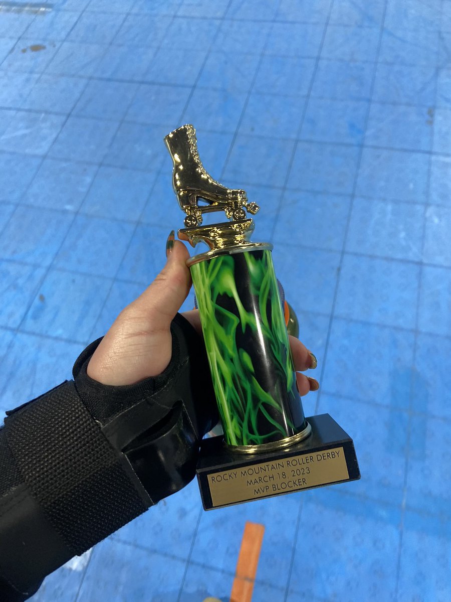 daddyscab's tweet image. My last serious bout with my team and I won an award 🥲